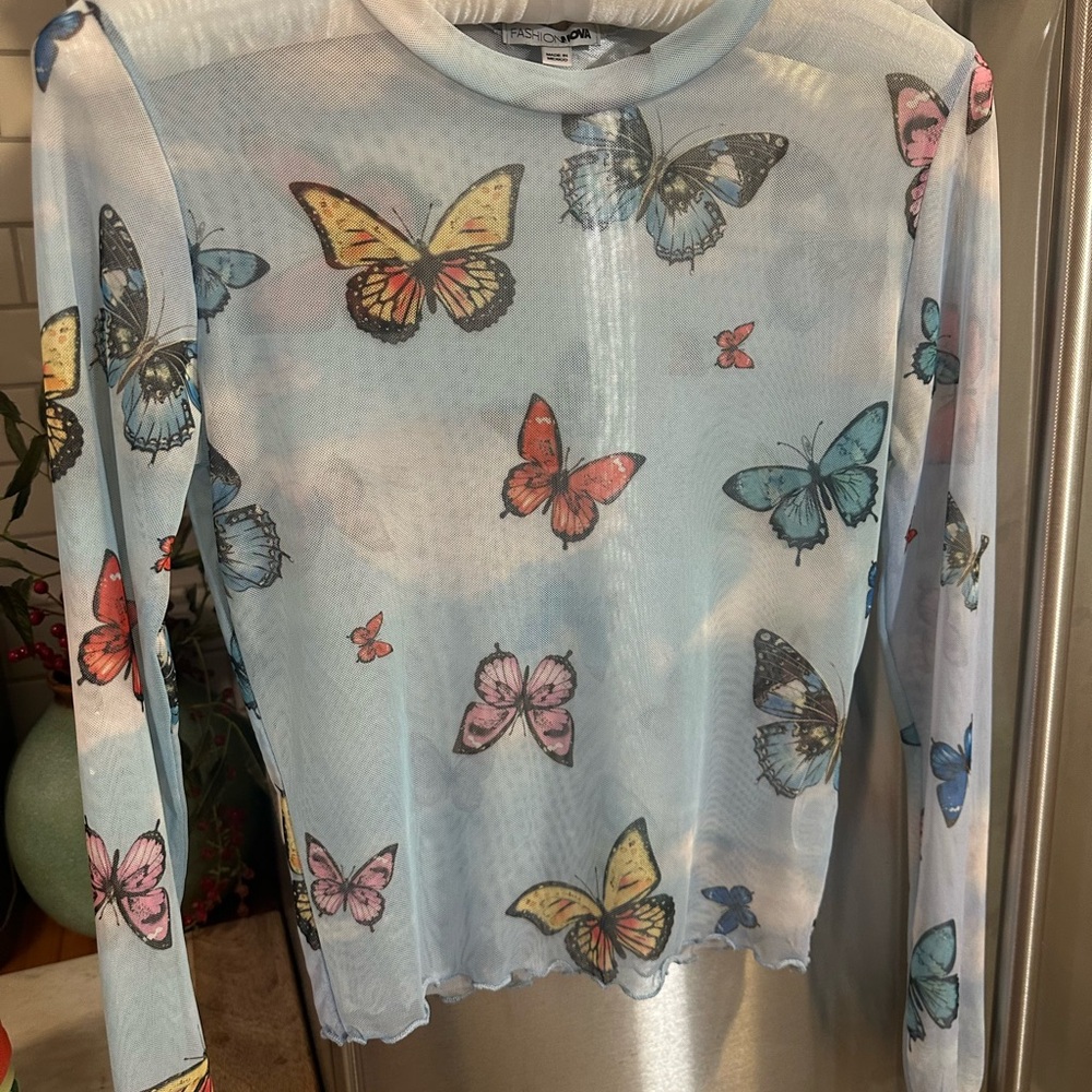 Nerd Fashion Shear Long Sleeve Ladies Top size Small Very Lightweight Very Shear